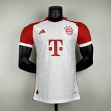 Versione del giocatore maglia Bayern Monaco casa 2024