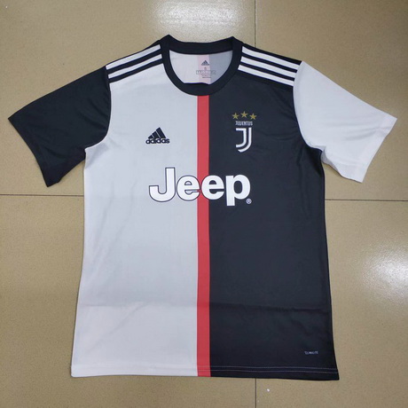Nuova prima maglia Juventus 2020